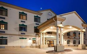 Best Western Inn & Suites - Henrietta